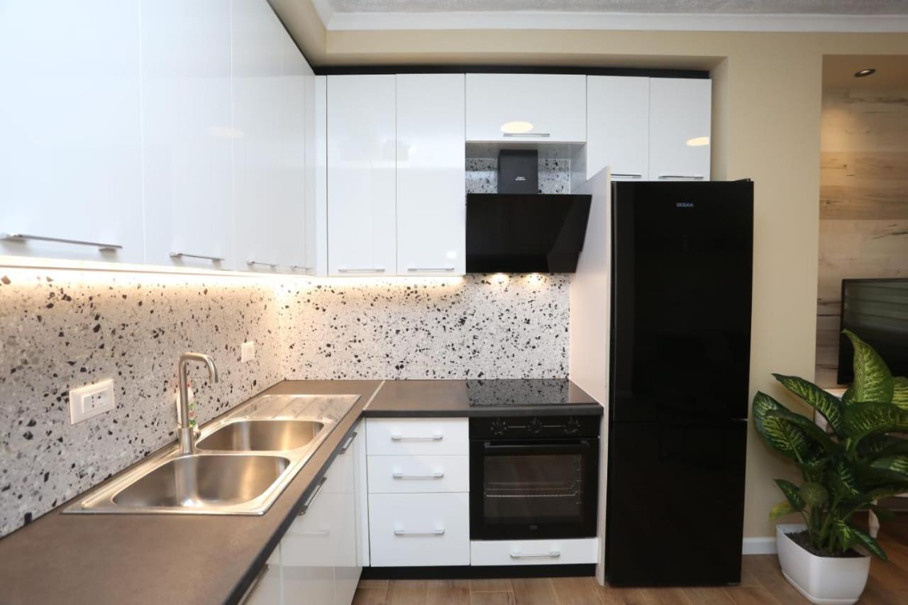 David Center Apartment Τίρανα Εξωτερικό φωτογραφία